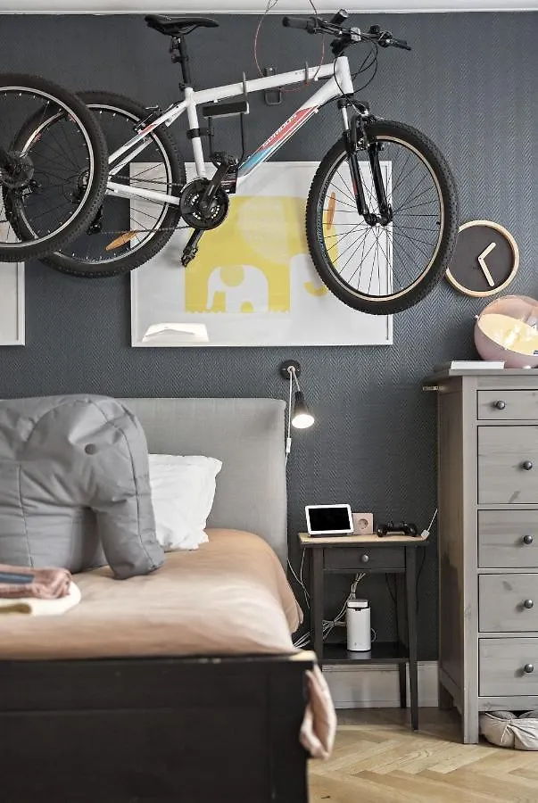 Ow, By A&J - Familj & Bilen & Hunden - Liseberg & Avenyn! Bed & Breakfast Gothenburg