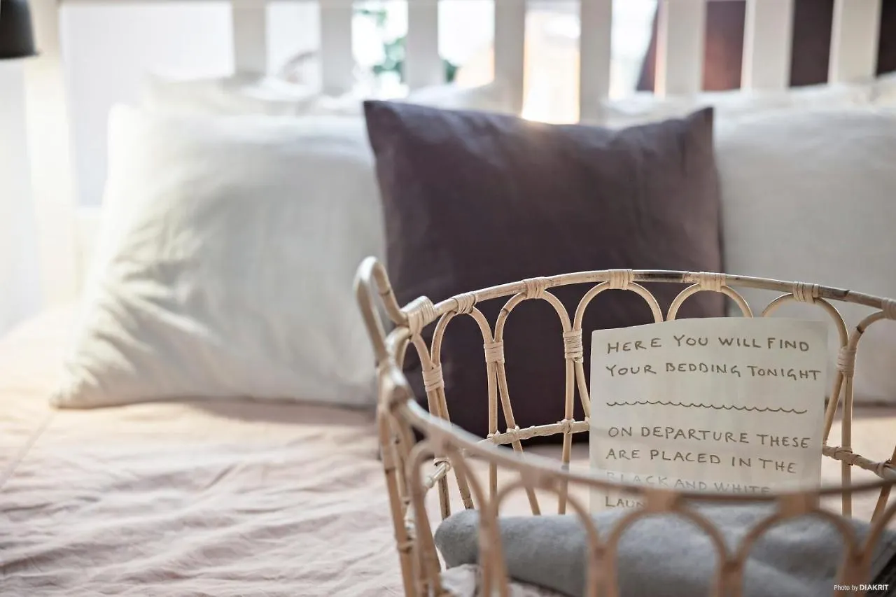 Ow, By A&J Bed & Breakfast Gothenburg